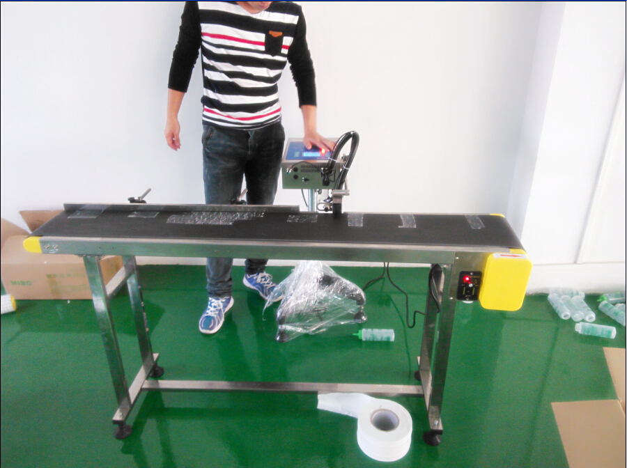 仿點(diǎn)陣噴碼機(jī) 仿點(diǎn)陣噴碼機(jī)